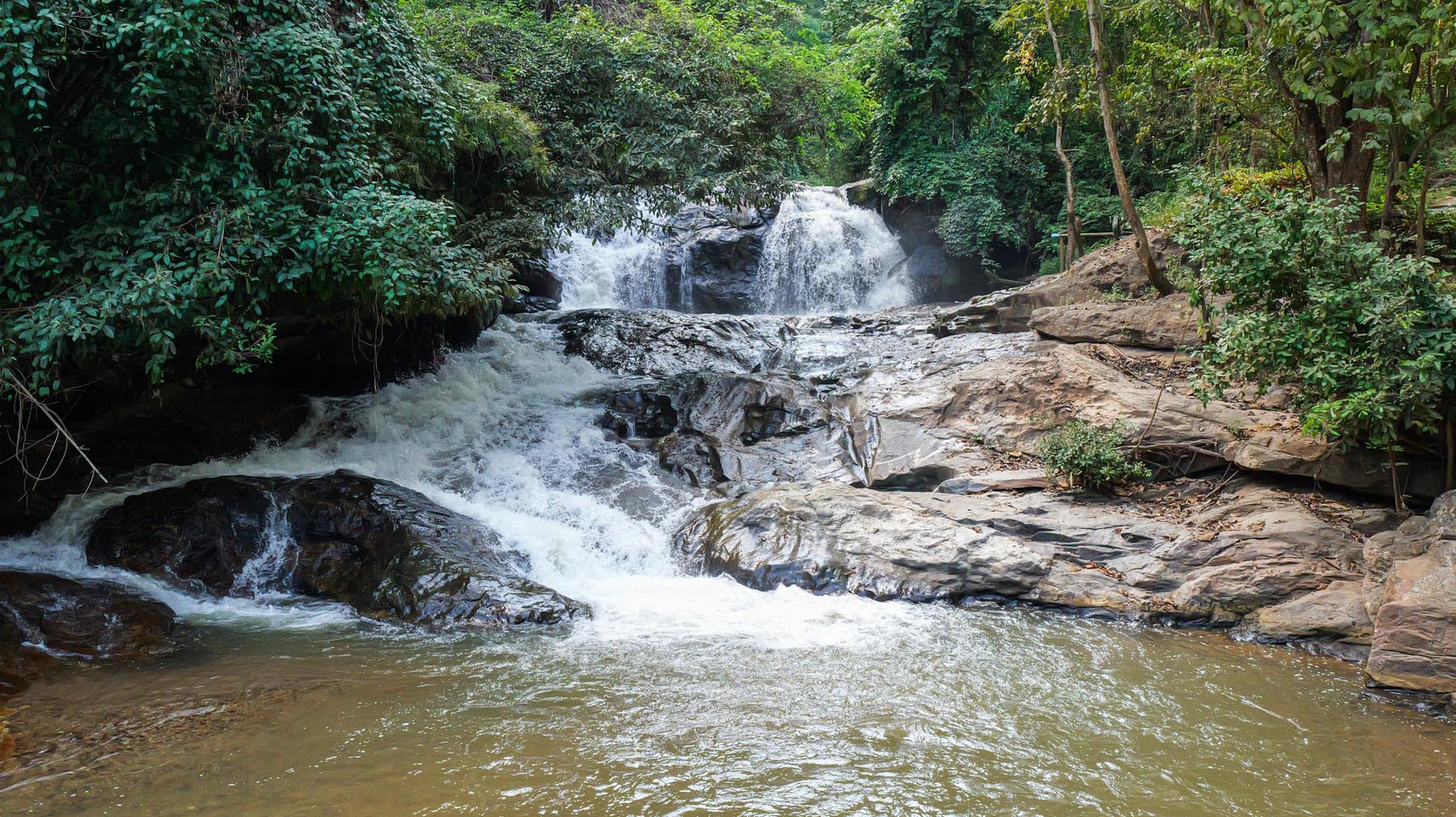 Chiang Mai Waterfall (5)