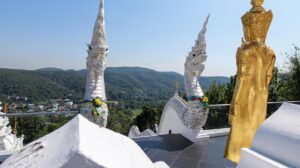 Wat Phra That Si Mueang Pong (10)